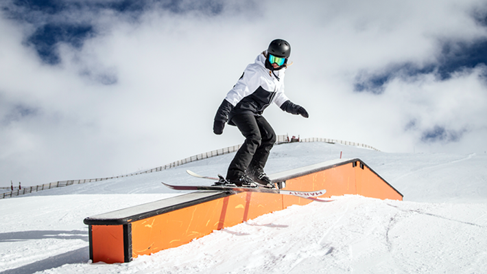 El snowpark Sulayr de Sierra Nevada abre todos sus sectores